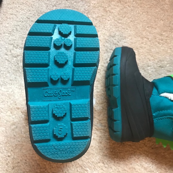 Cat & Jack Snow boots - T-Rex Toddler 5 - Picture 3 of 9